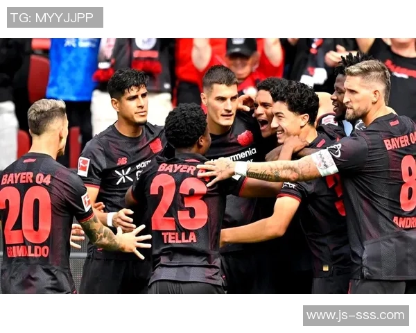 德甲劲旅惨遭惊奇逆转，降级风险骤增令球迷忧心忡忡